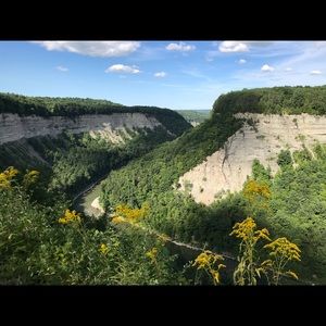 Meet your Posher, Kendra